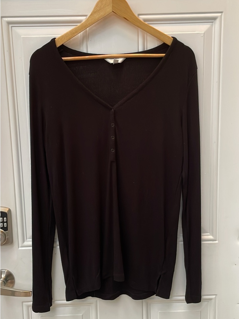 Ripe Black Long-Sleeve V-Neck Henley Top